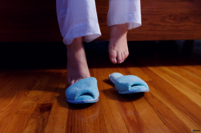 Anti-slip slippers recommended as C-section recovery products for safety