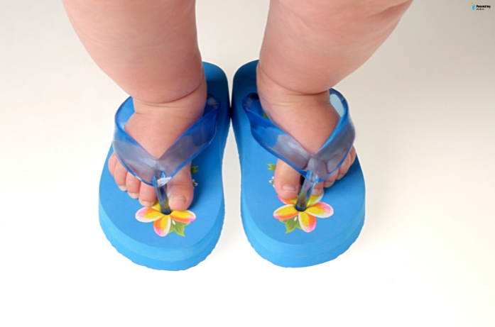 Water-friendly footwear for babies for safe and fun outdoor adventures.